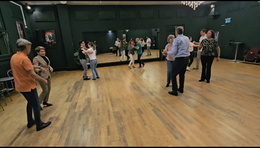 screenshot 20251103 142954 gallery screenshot 20251103 142954 gallery